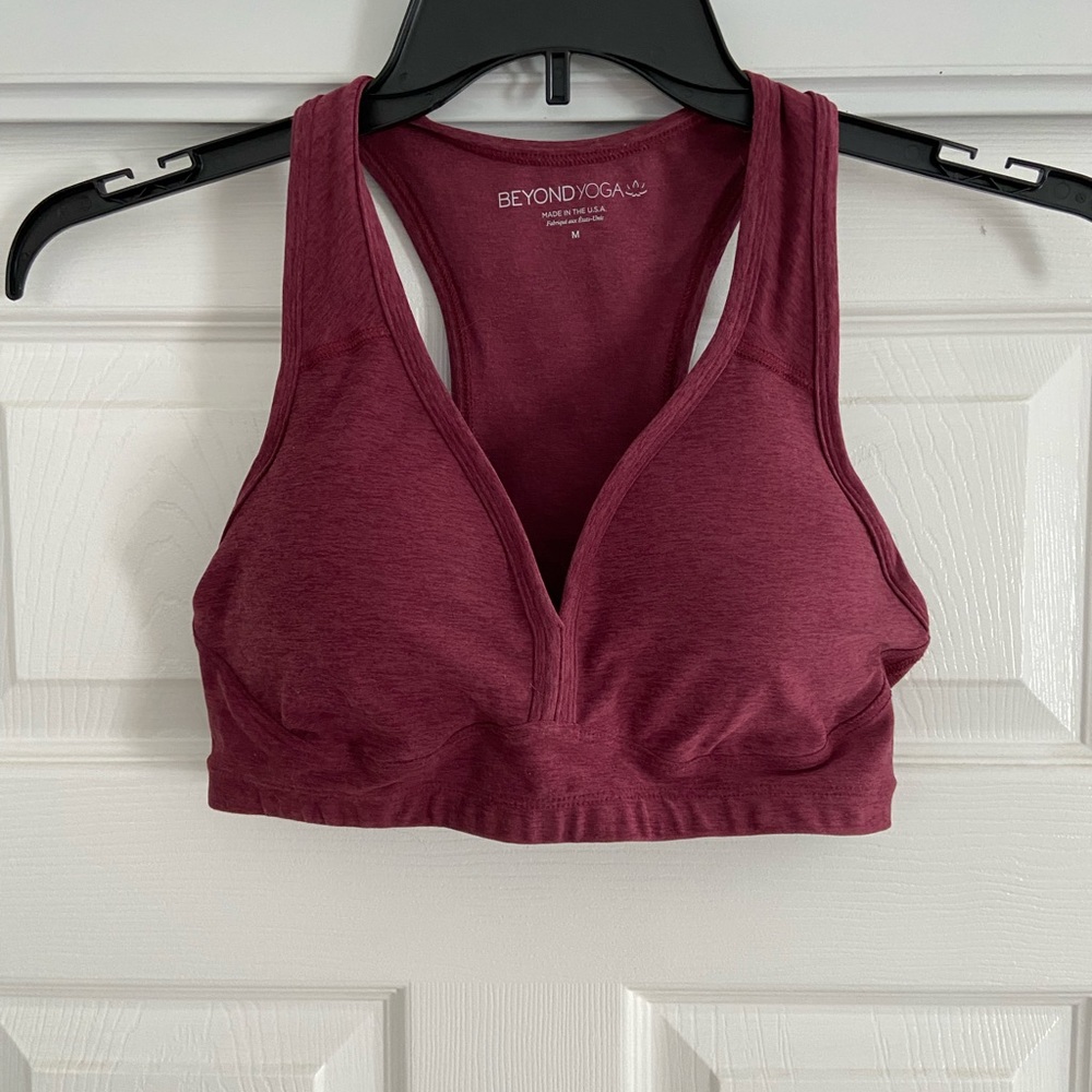Beyond Yoga Lift Your Spirits Bra size M maroon worn once